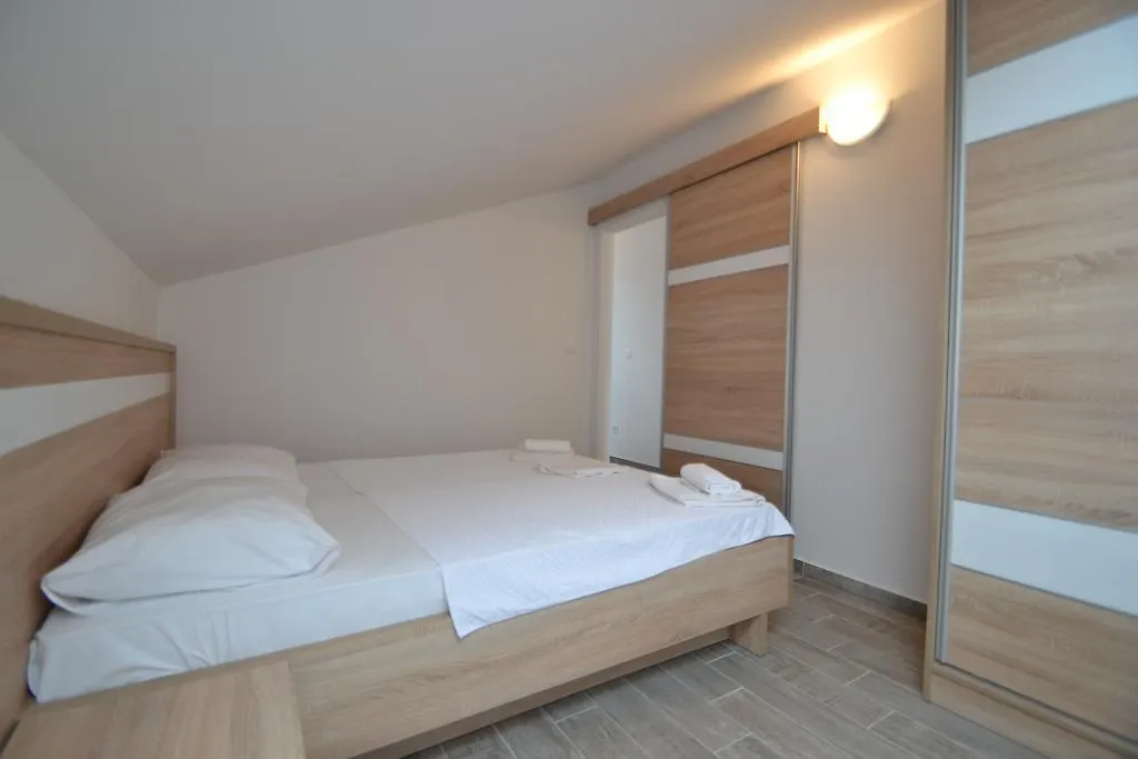 *** Maison d'hôtes Apartments Tota Starigrad Paklenica Croatie